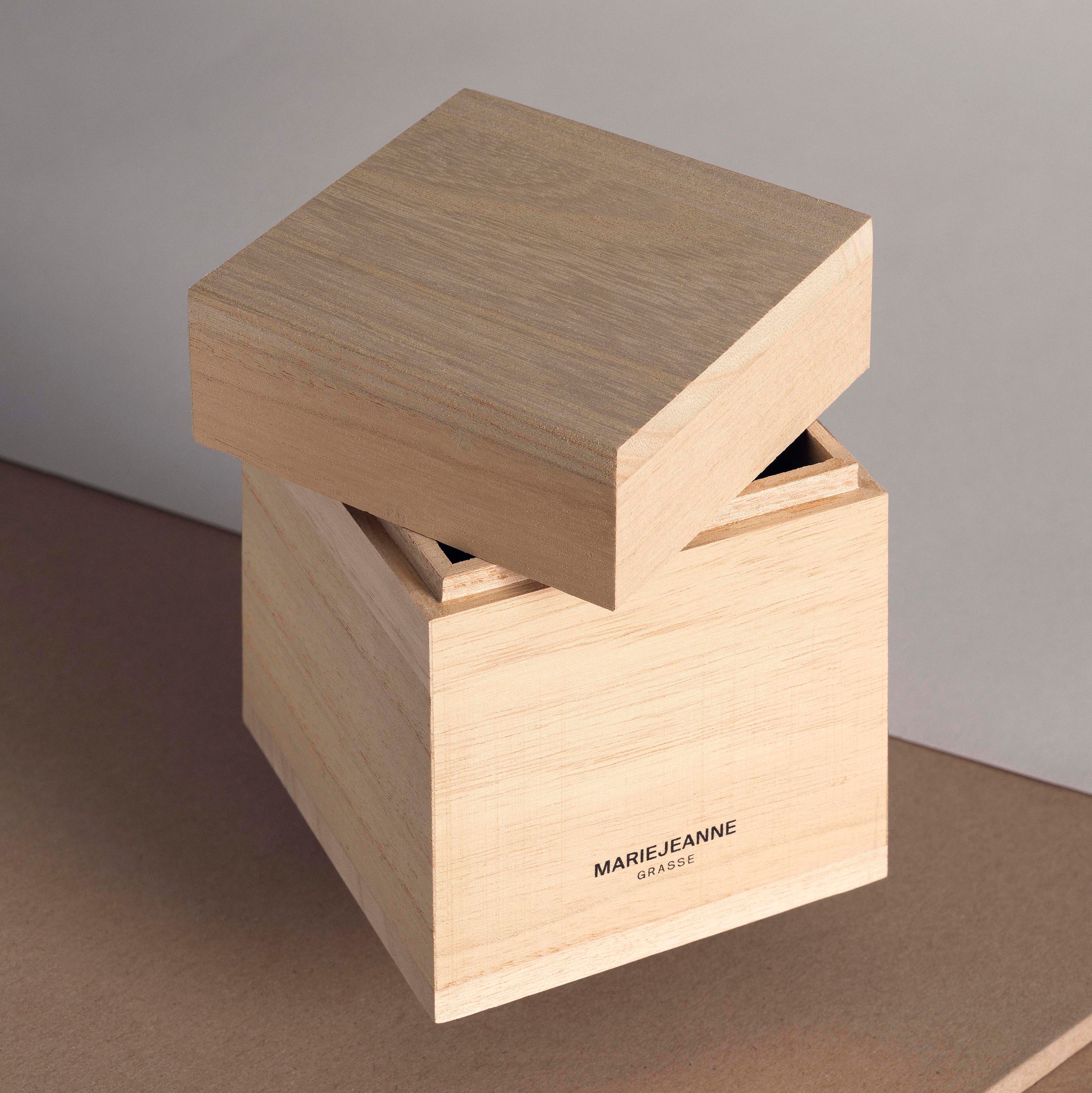 Sandalwood Scented Candle Box