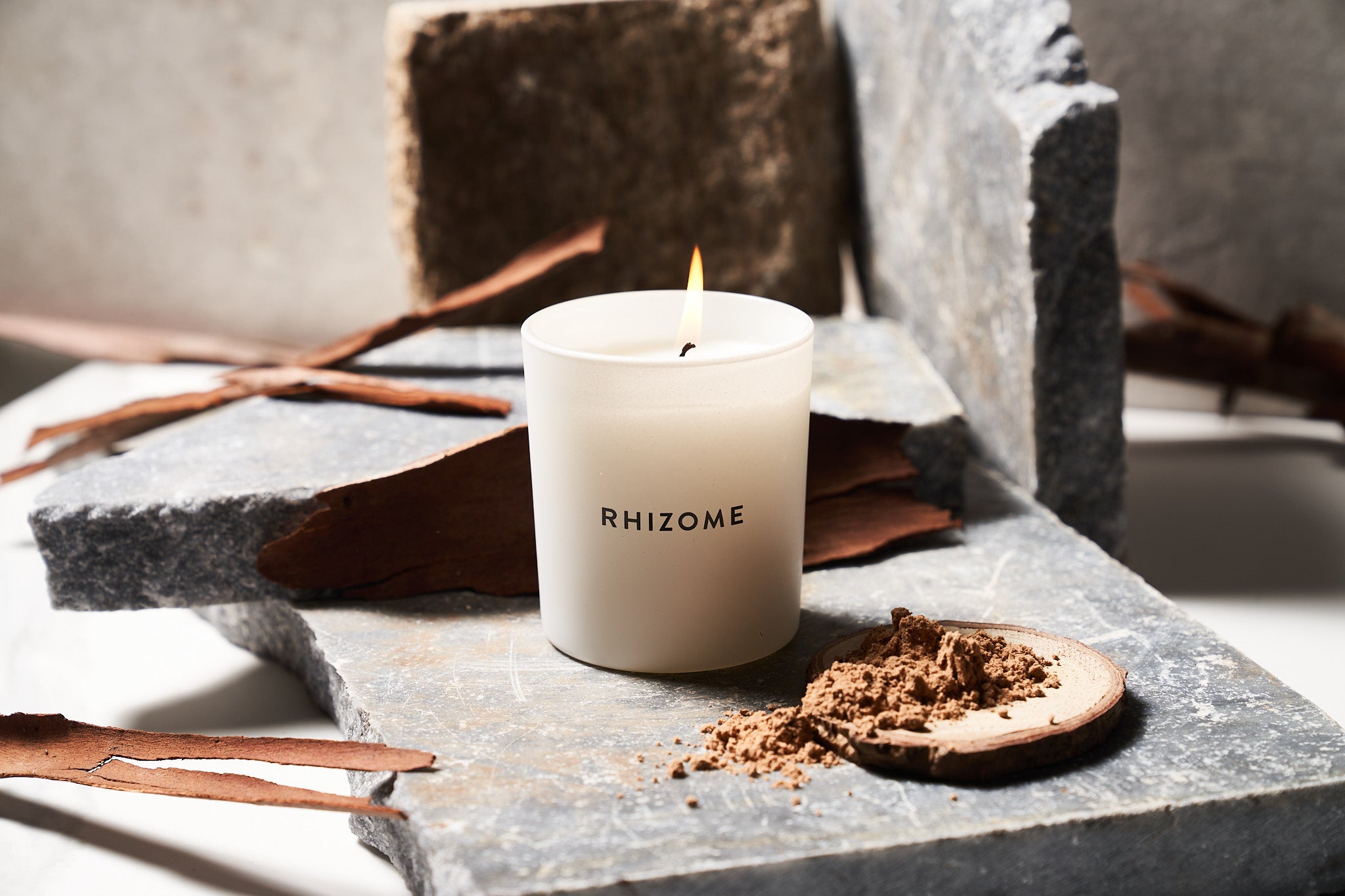 Rhizome 02 Scented Candle, 150g